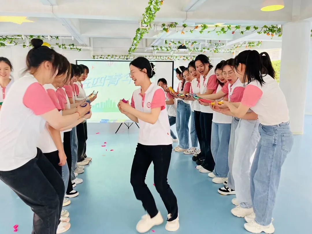 9c4dd4738c8a853ccd3ae46baacdcde1.jpg 9c4dd4738c8a853ccd3ae46baacdcde1.jpg